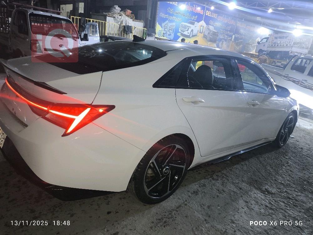 هیوندای ئەلەنترا